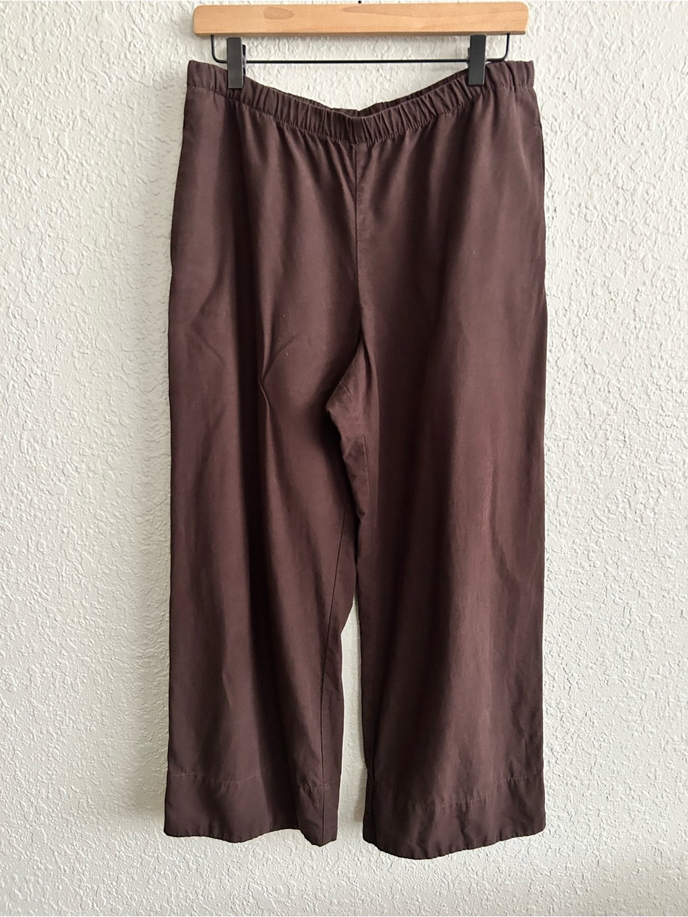 Gap Linen Blend Wide-Leg Easy Pant in Brown - Picture 2 of 7